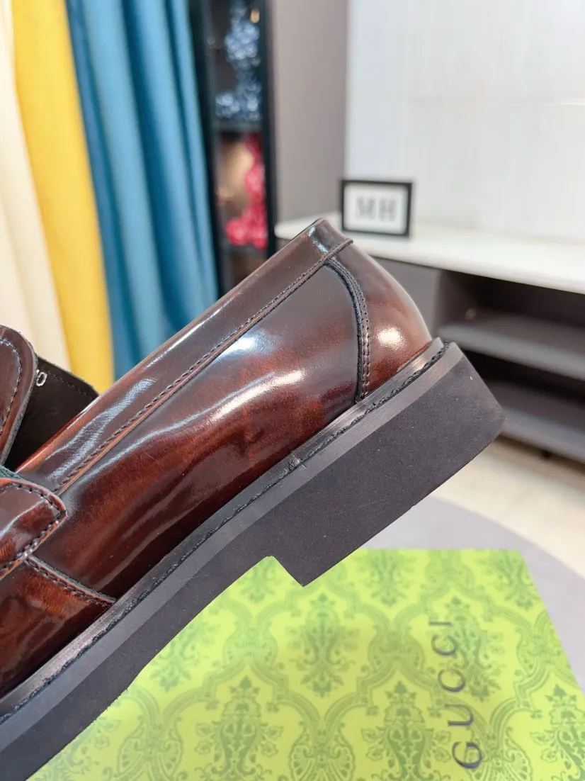 Men's men's shoes💰560🌹🌹Niuli [GUCCI] Formal men's leather shoes [strong][strong][strong] New model coming ~ original quality ☺The upper is imported from Italy with open edges, the leather is soft and delicate, and the wear-resistant and non-slip combination outsole is dignified and domineering, and the luxury charm is unobstructed! The natural and free nouveau riche leads the trend. Code number: 38-44